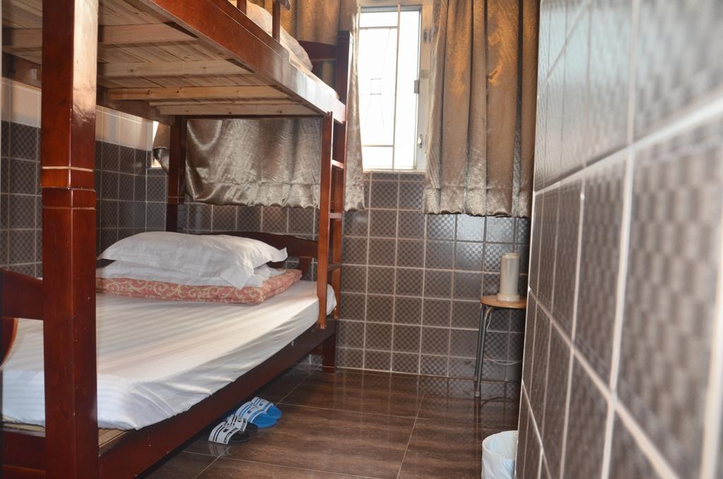 Tai Hao Hostel Гонконг Екстер'єр фото